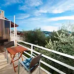 Apartments F & P